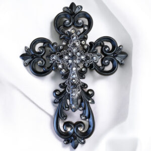 Lisa Carrier Black Resin Cross