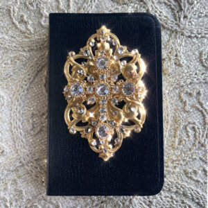 Lisa Carrier Designs Miniature Bible